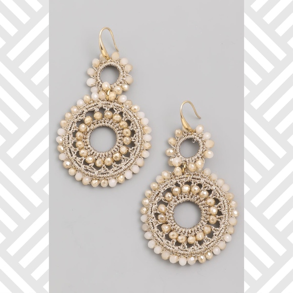 Jewelry - Circle Bead Drop Earrings - Beige Color